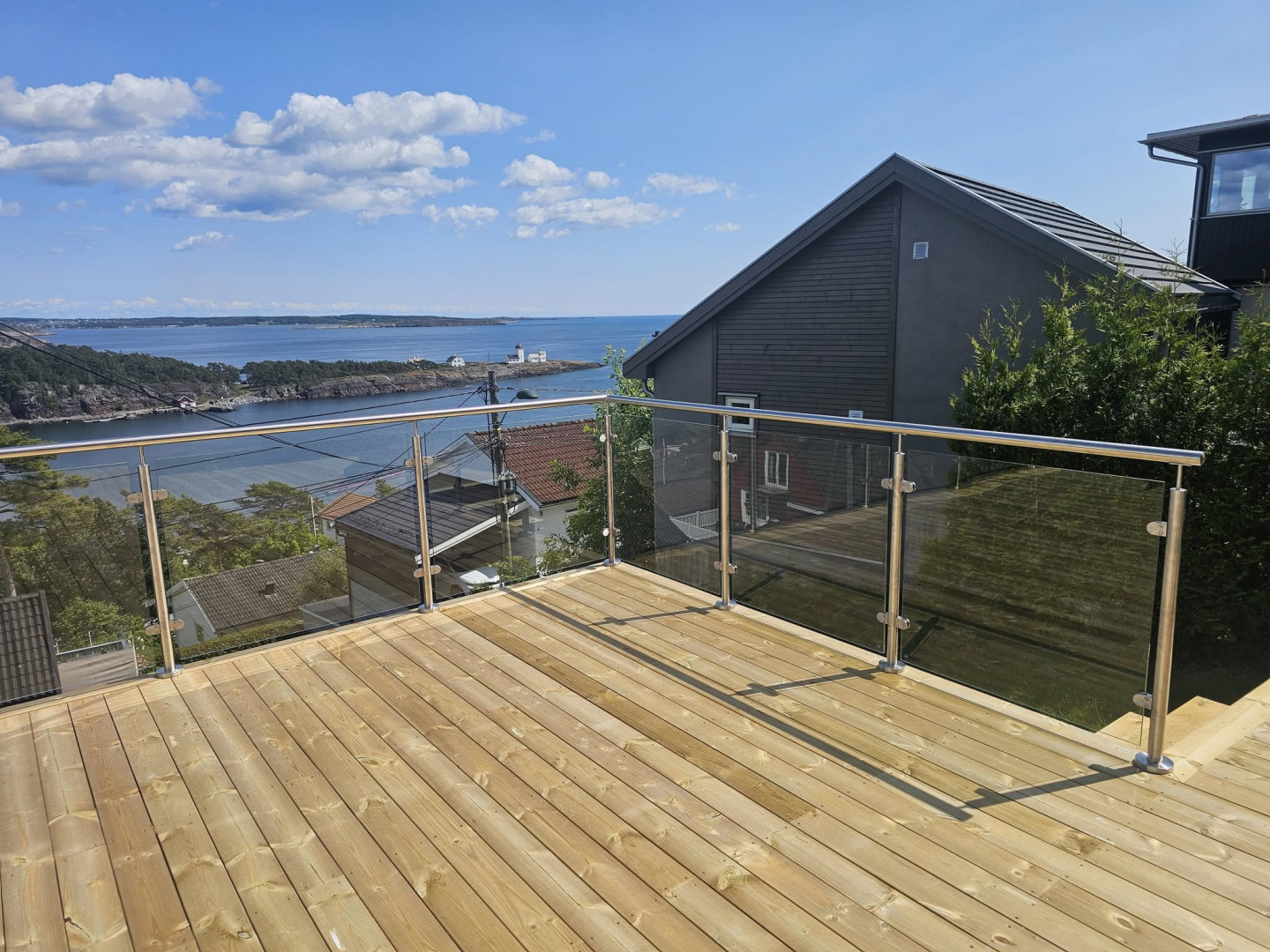 balustrada szklana tarasowa na słupkach fi 42,4 szkło bezbarwne