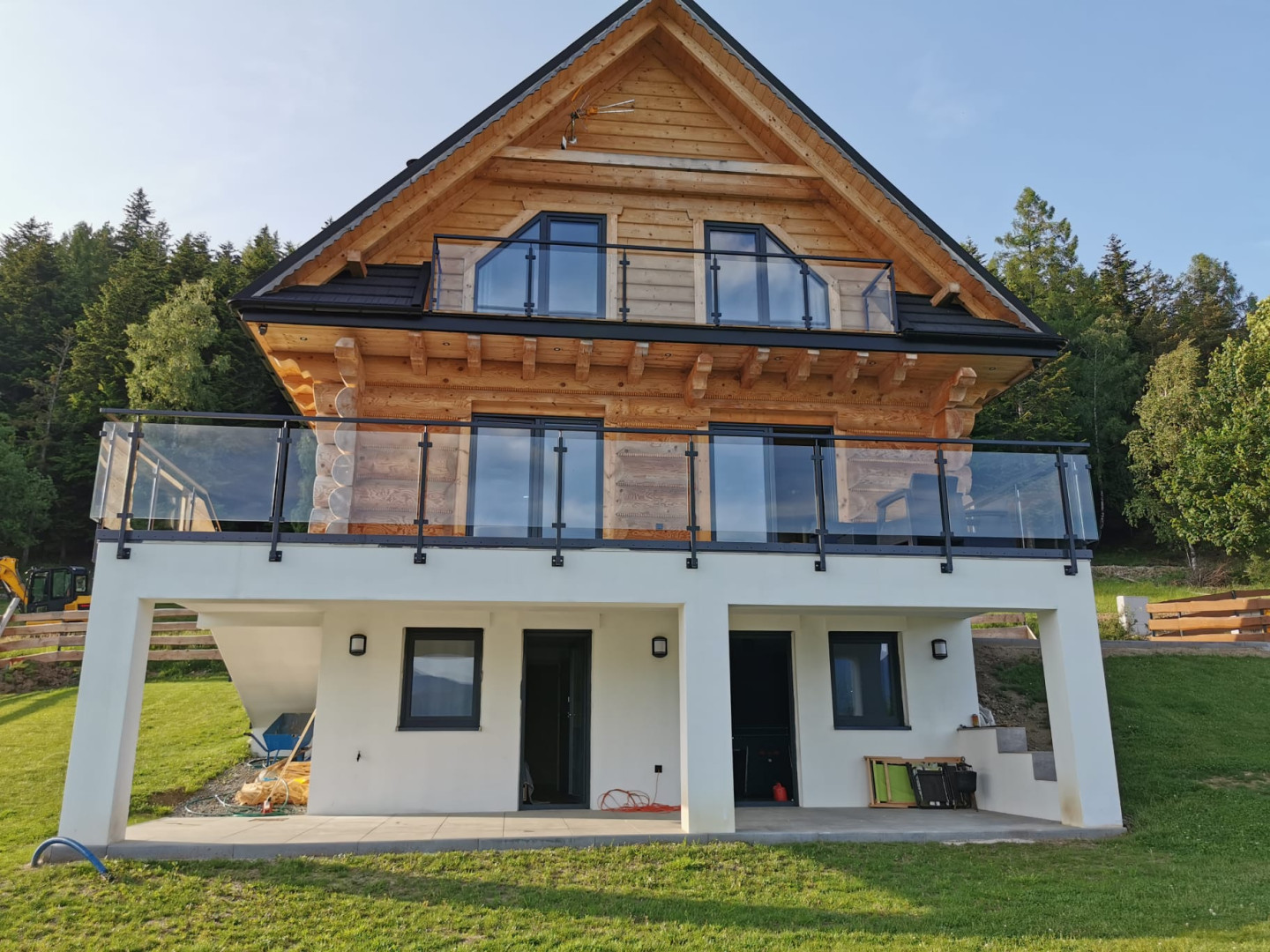 balustrada szklana na słupkach szkło bezbarwne loft