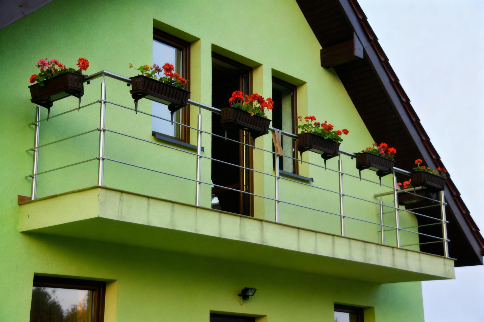 balustrada nierdzewna z wypełnieniem poziomym